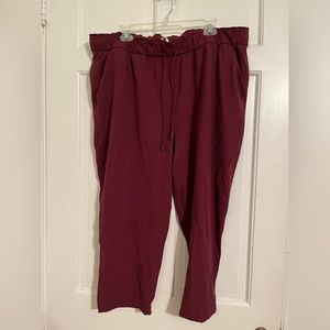 lululemon on the fly cropped pant